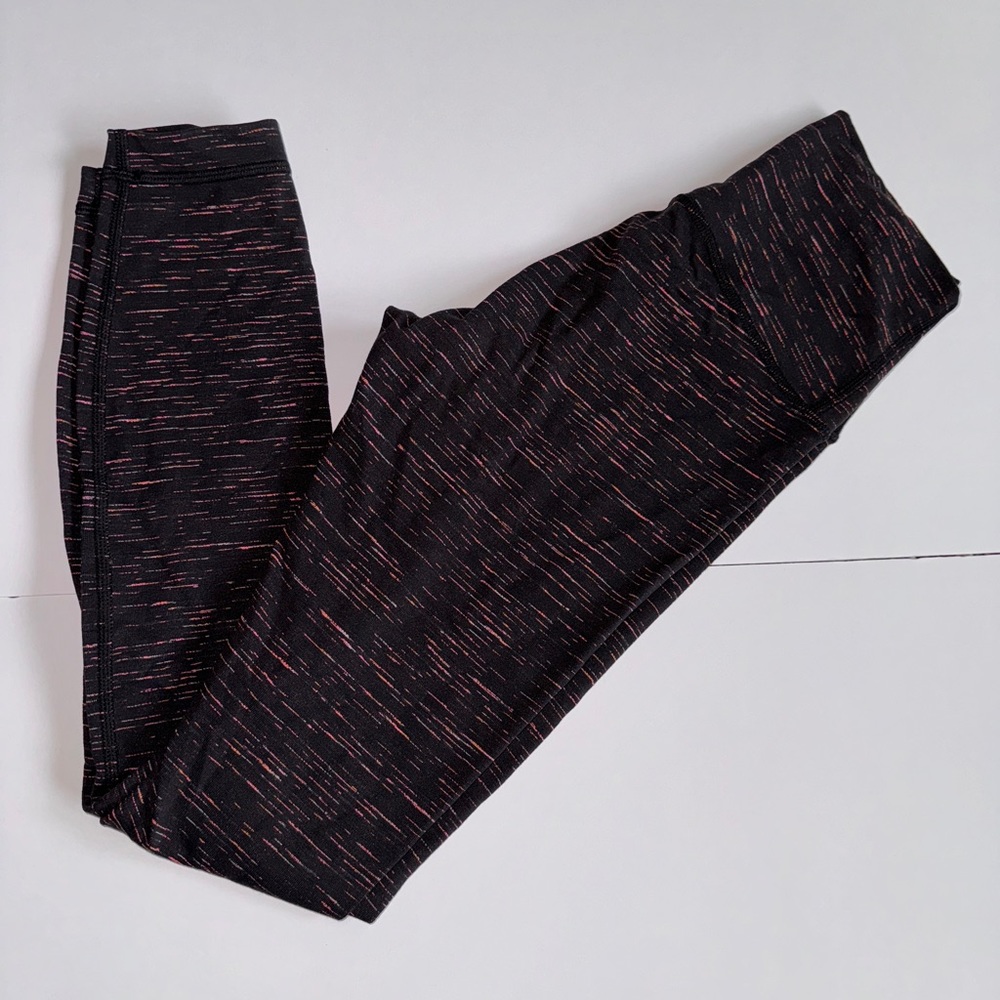 Lululemon Black Marl Stripe Size 4